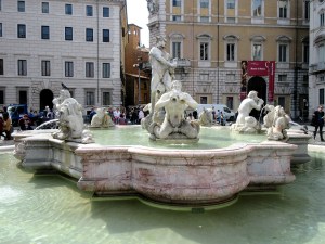 fontana fountain moro navona rome italy
